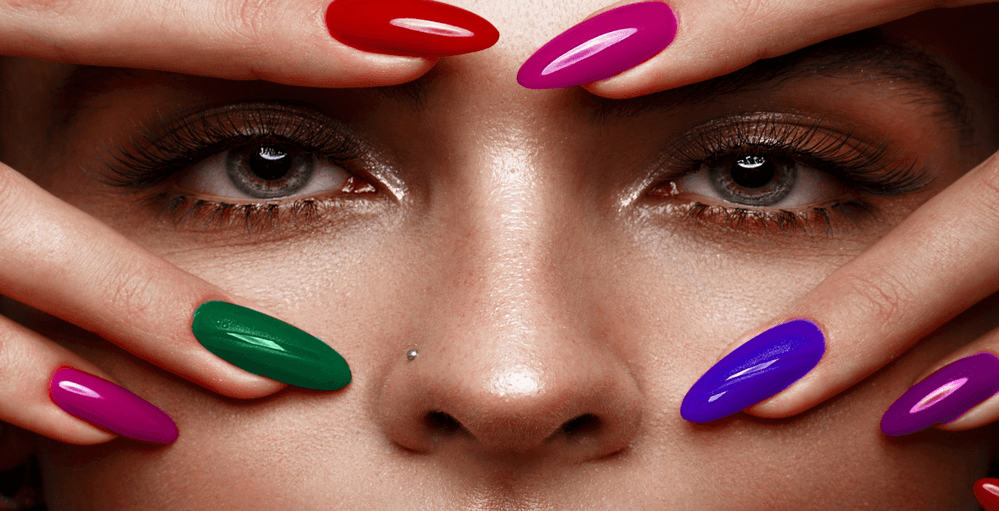 كيف اعرف لون المناكير المناسب لي بحسب لون البشرة والملابس