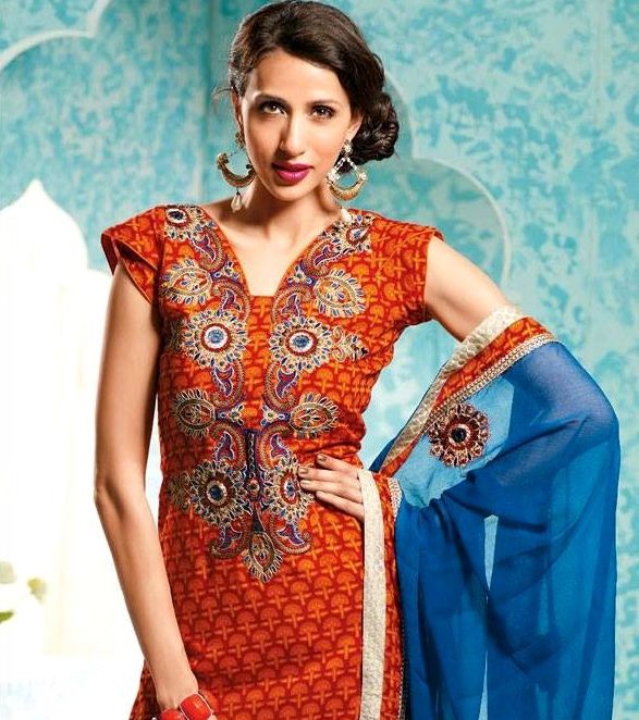 إختاري الألوان الملفتة والصارخة