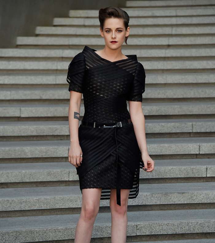 كريستين ستيوارت في عرض CHANEL كروز 2016