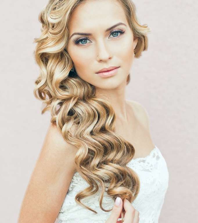 التسريحة المموجة الجانبية