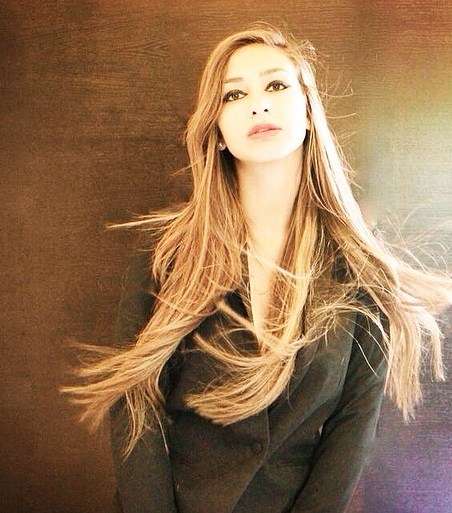 مراهقة تشرّع لها أبواب النجوميّة 