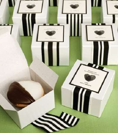 علب الشوكولا المخصصة للضيافة