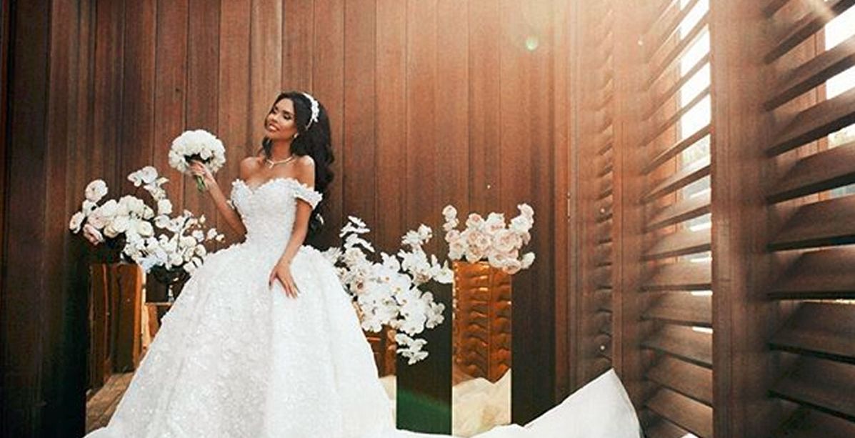 70 قراطاً هو حجم خاتم الزواج... شاهدي صور الزفاف الاكثر بذخاً وفخامة لهذا العام!