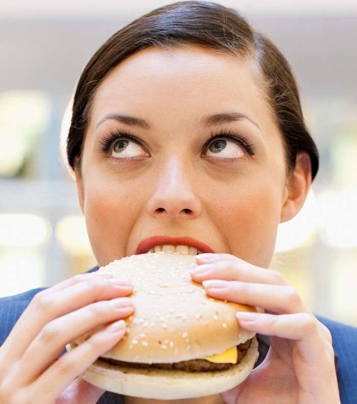 تدليل الذات بالاكل