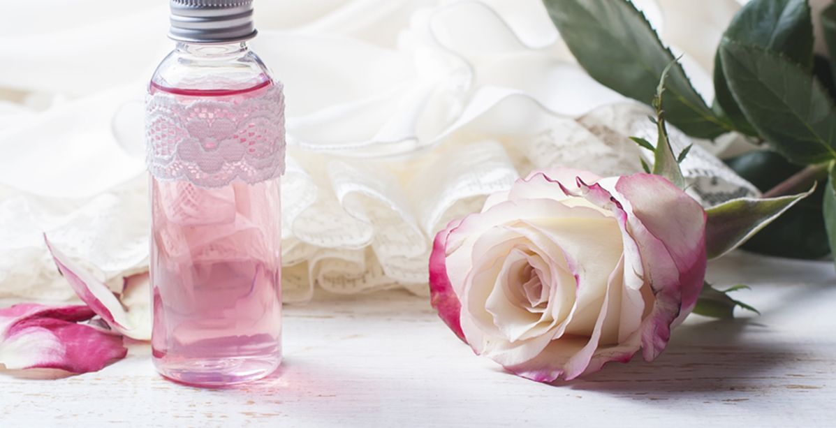 طريقة مبتكرة يبقى فيها العطر على جسمك لأكثر من 10 ساعات! 
