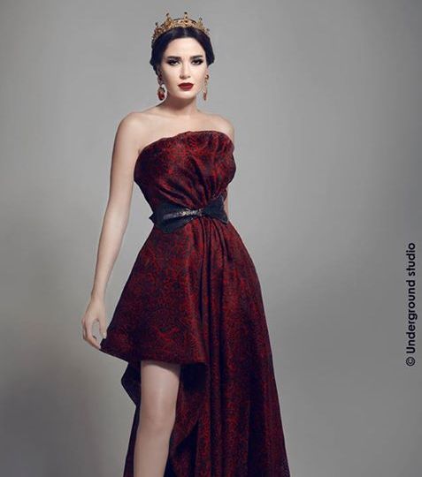 سيرين تختار فستان فخم وملفت