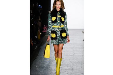 موضة الفساتين مع الجيوب الكبيرة الملونة من جيريمي سكوت لشتاء 2017