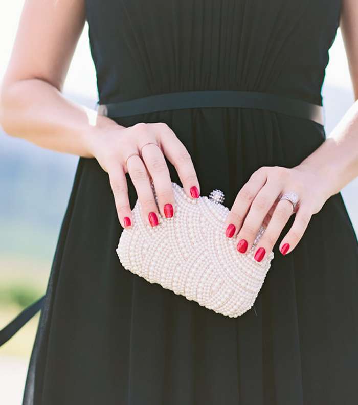 ماذا ترتدين اذا كنت مدعوة لحضور زفاف ما