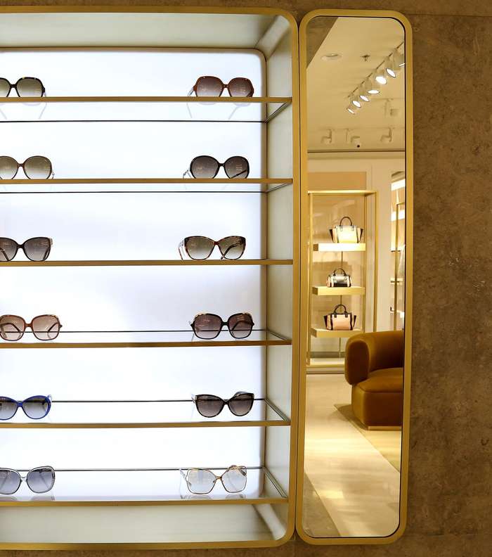 النظارات الشمسية في متجر Chloé في الرياض