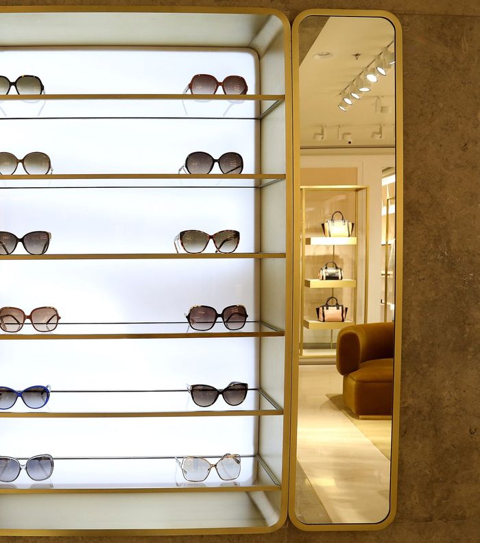 النظارات الشمسية في متجر Chloé في الرياض
