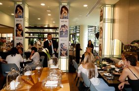 لقاء مميز مع عاشقات الموضة واهل الصحافة لاكتشاف مجوهرات دين فان