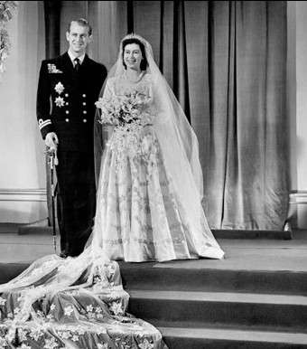 ما السر منازل الطفولة مع فيليب وإليزابيث؟