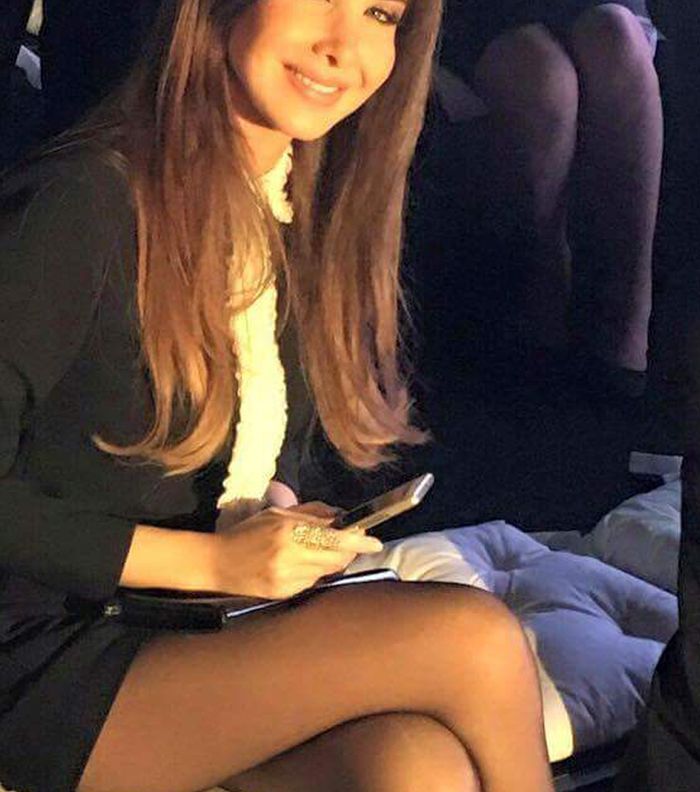 صور تساريح نانسي عجرم لإطلالة ناعمة وملفتة