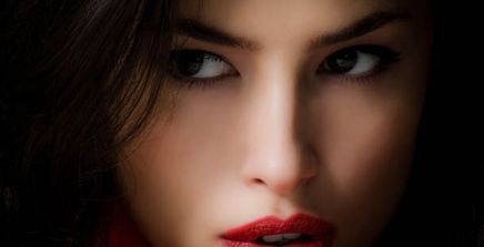 ماذا يلاحظ الرجال في  أخطاء ماكياجك؟