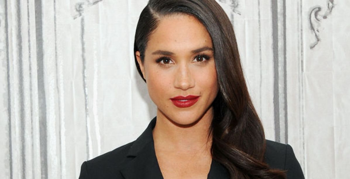 أخيراً، ميغان ماركل رضخت لأومار الملكة وطبقت قاعدة صارمة في الموضة!