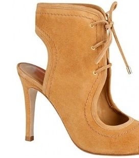 تألقي مع أحذية كارولينا هيريرا لشتاء 2012