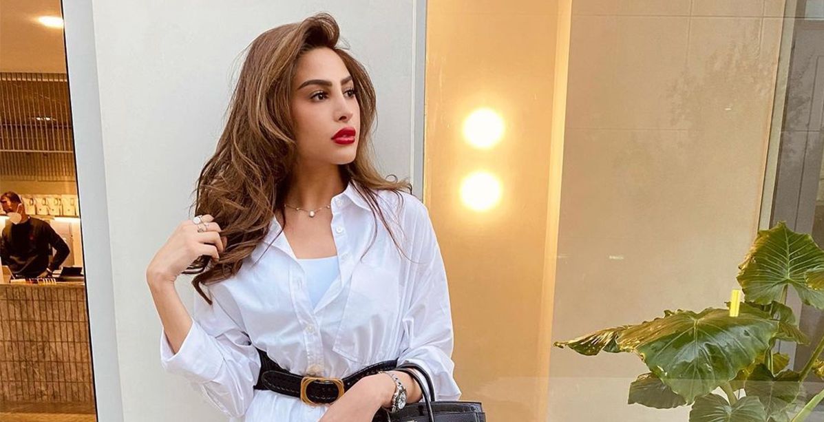 اكسسوارات بسيطة تختارها النجمات ليبدون جميلات في الصور