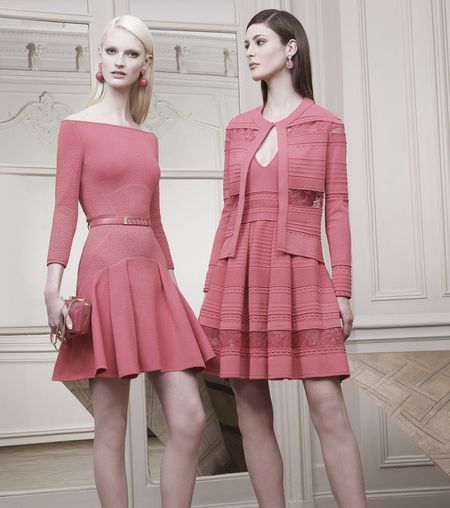 تألقي بأجمل أزياء إيلي صعب من مجموعة Resort 2015