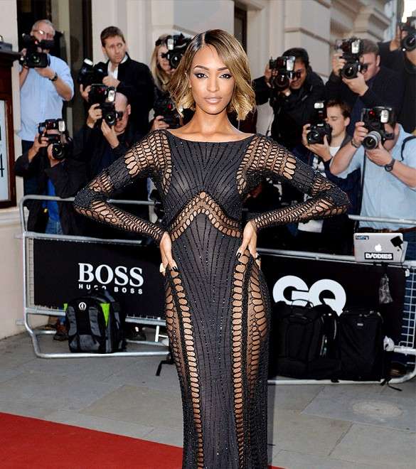  Jourdan Dunn تتألق بفستان مكشوف من توقيع زهير مراد