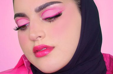 إطلالة رائعة باللون الوردي الباستيل بمناسبة عيد الحبّ مع بنفت كوزمتكس 