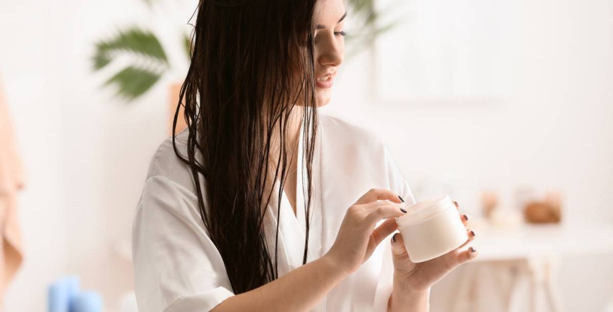 افضل كريم للشعر بعد الاستحمام