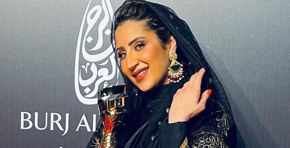 فوز المصممة السعودية أروى العماري بجائزة EMI GALA لعام 2022