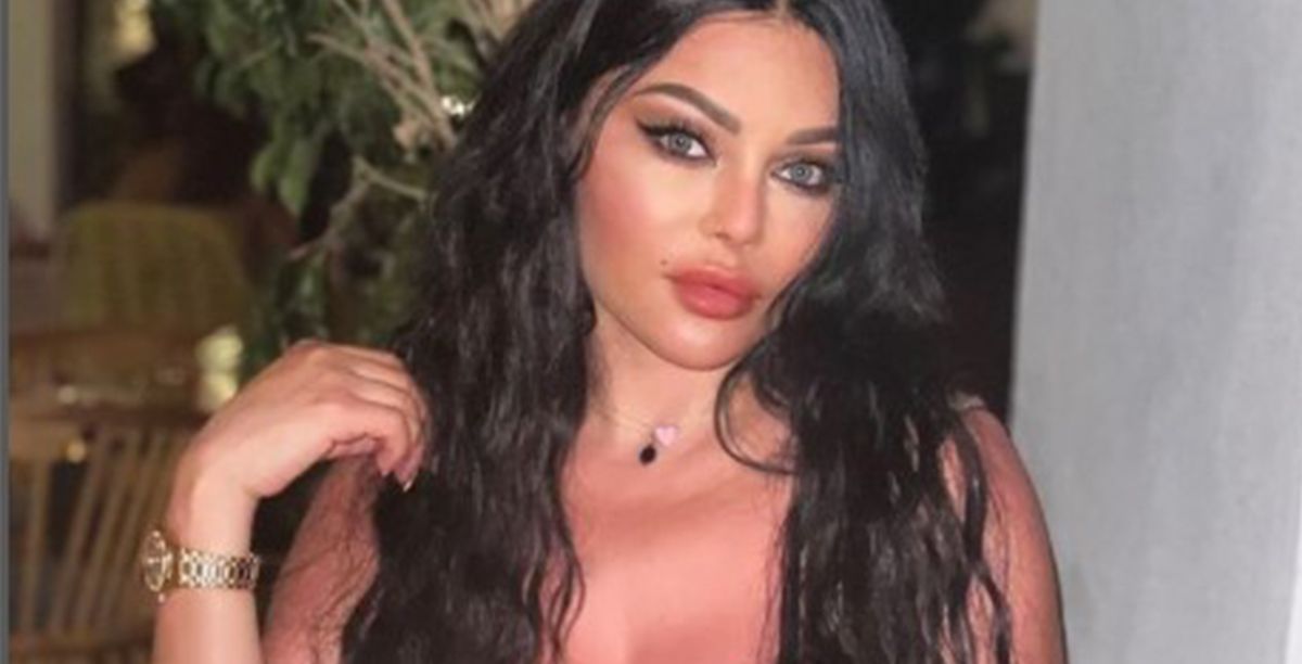 هيفاء وهبي شابة عشرينية في عيد ميلادها الـ 49