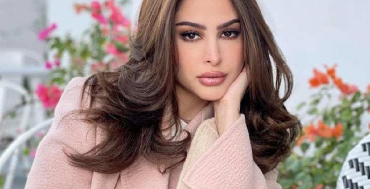 فوز الفهد تسبب ازدحاما كبيرا في معرض العطور في الرياض