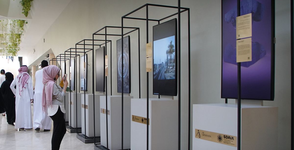 جناح السعودية في إكسبو دبي 2020 ينُظم معرضًا فنيًا لآرتاثون الذكاء الاصطناعي 