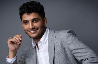 محمد عساف يُرزق بطفل ويطلق عليه إسم "ريان"