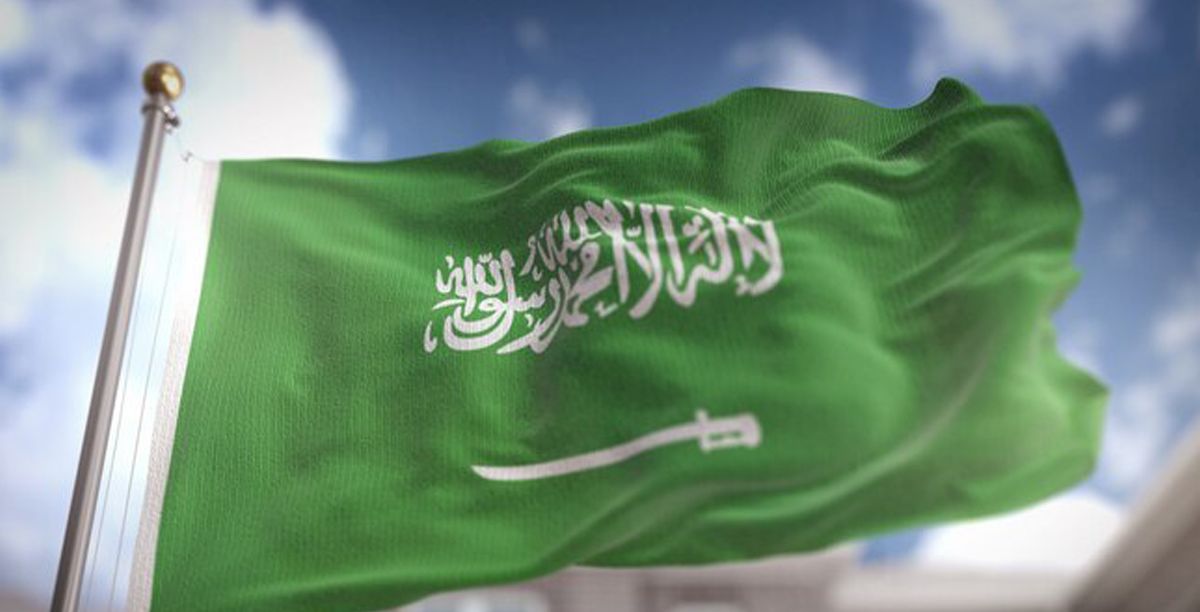الفرق بين يوم التأسيس واليوم الوطني السعودي، وهل العمل فيهما يستوجب الغرامة؟ 