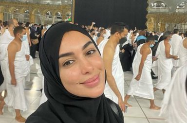 نجمات عربيات أدين مناسك العمرة وخطفن الأنظار بالحجاب