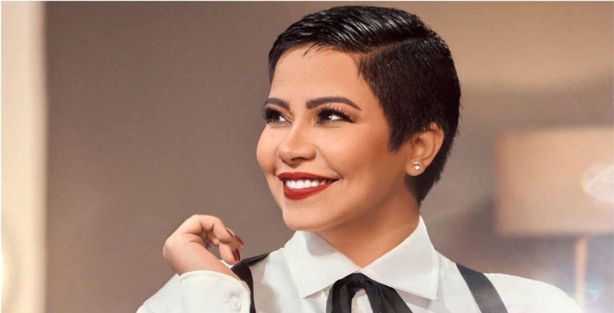 شيرين عبد الوهاب تنفي خبر حملها