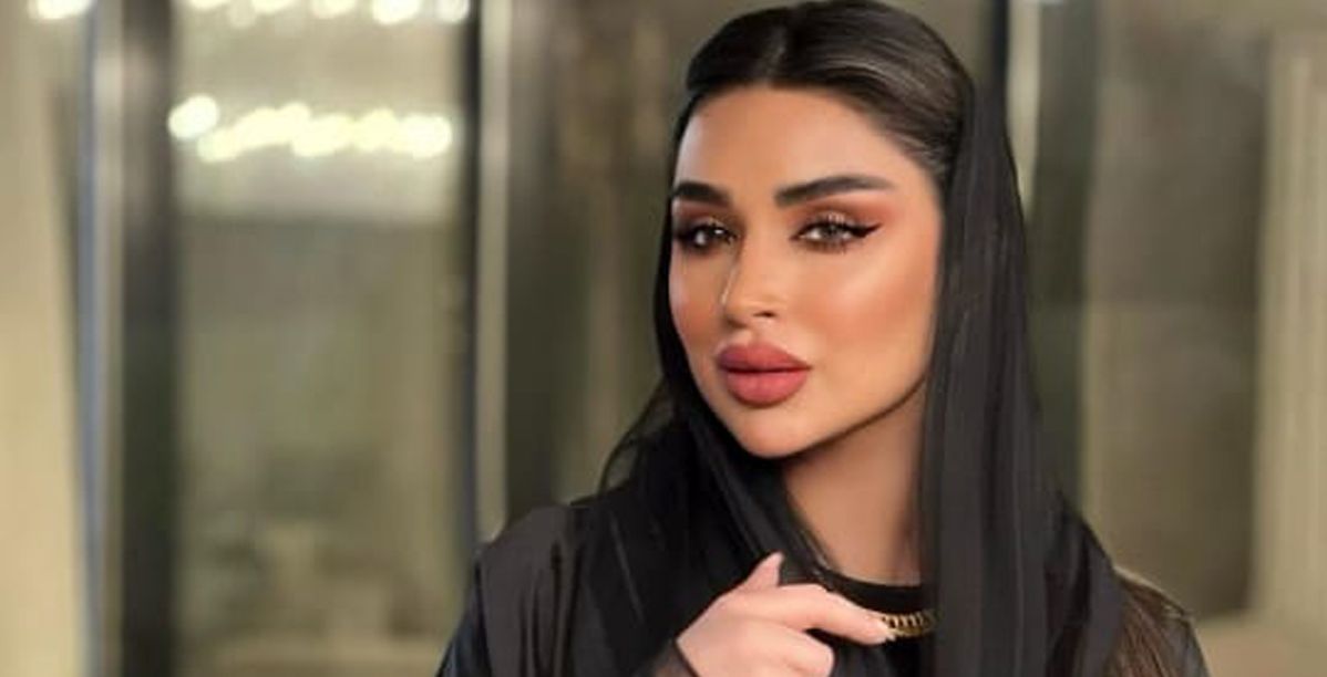 أمل الأنصاري تجتمع بالفنانة أحلام في البحرين