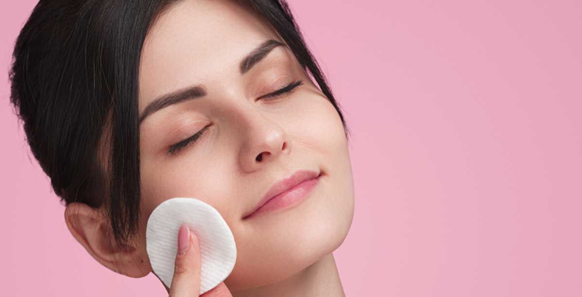 طريقة تحضير تونر لبشرة وردية