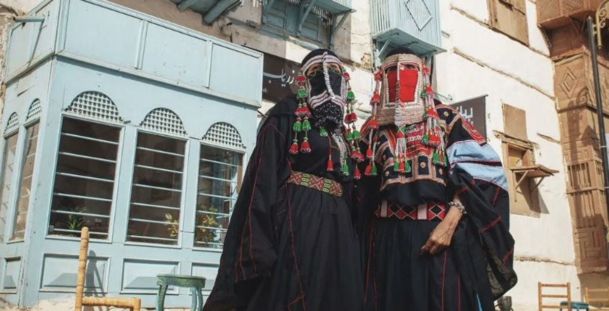 الأهازيج والرقصات الشعبية التراثية في المملكة