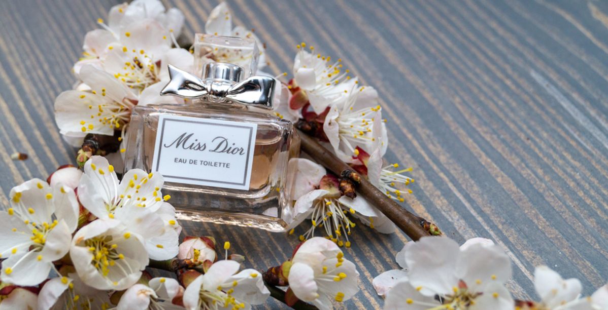 قصة عطر Miss Dior