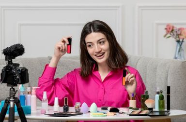 من تيك توك طريقة إختيار أحمر الشفاه المناسب