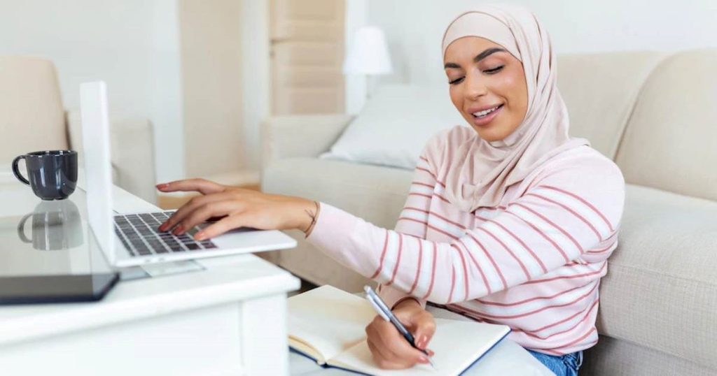 التسجيل في الجامعة الالكترونية السعودية