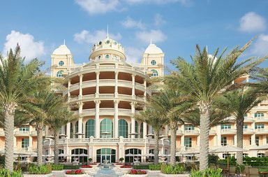 عروضات فنادق دبي ومطاعم دبي بمناسبة يوم المراة الاماراتية