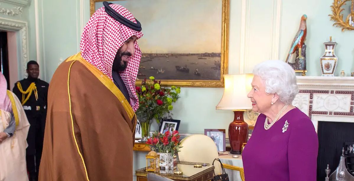 الملكة إليزابيث والملك محمد بن سلمان