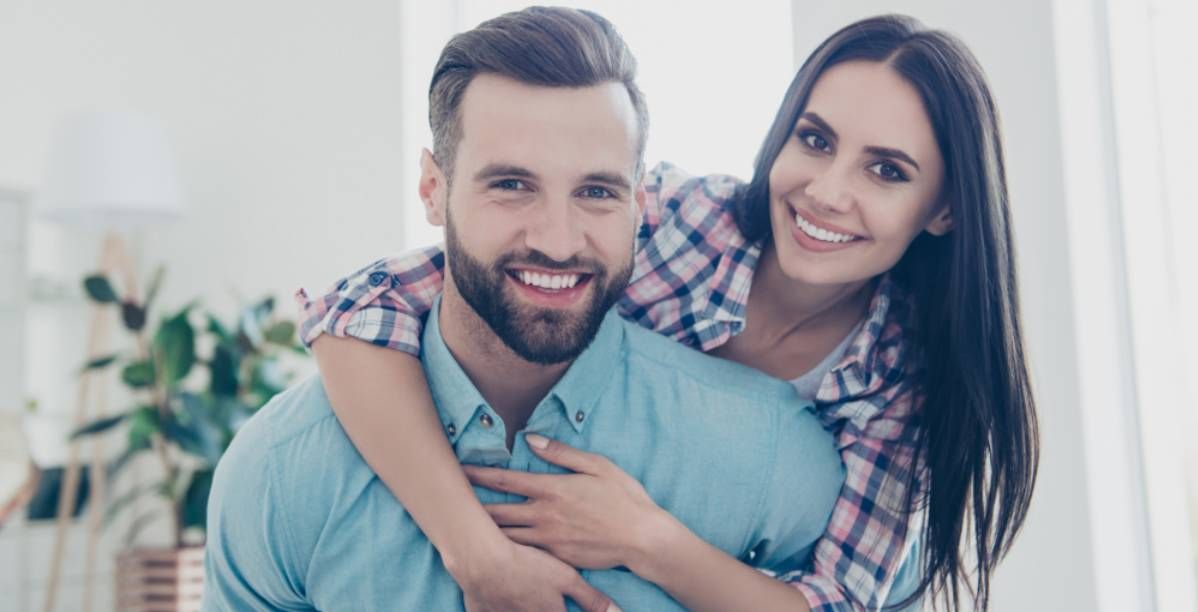 كيف أجذب الشريك بطريقة كلامي؟