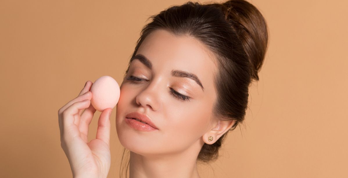 حيل ليمنحك كريم الاساس بشرة بلون موحد