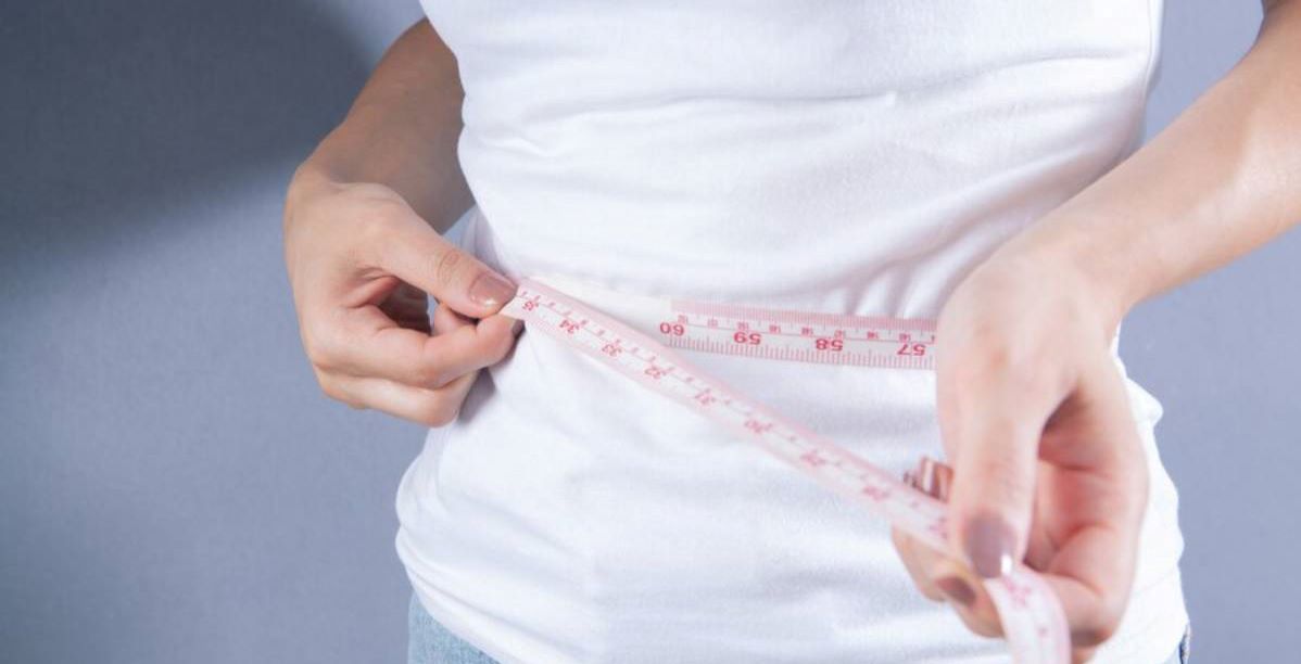 أشهر أسباب تراكم الدهون في الجوانب