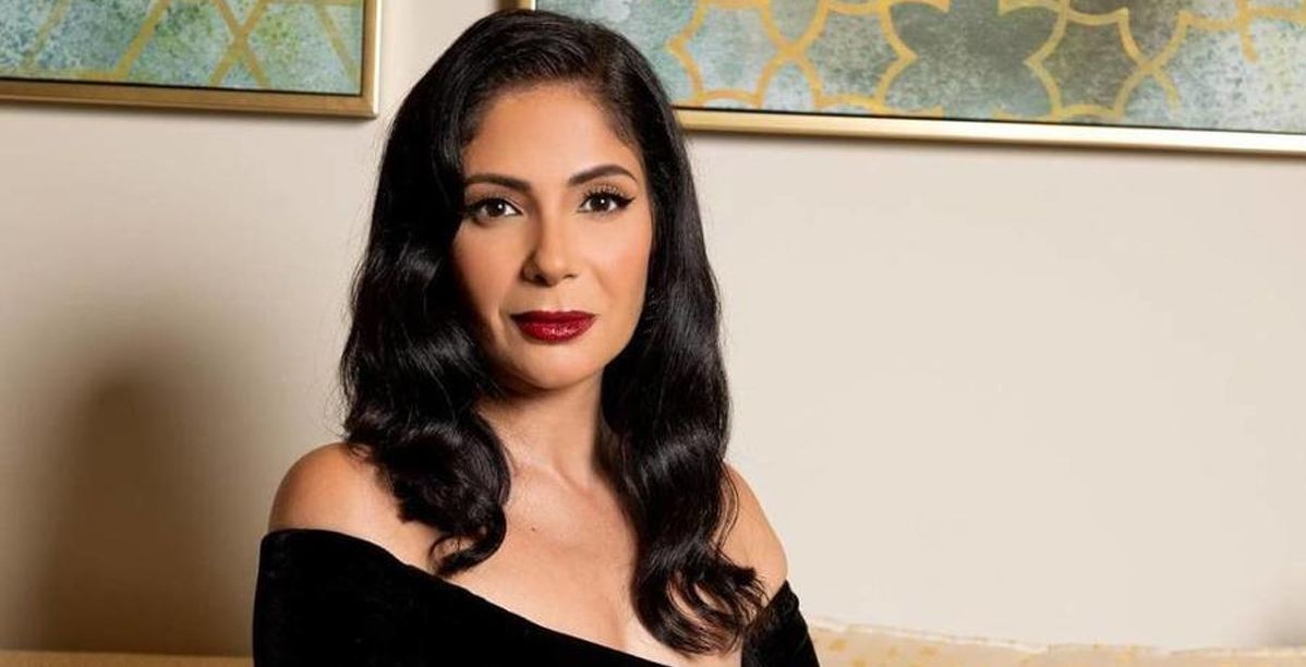 موسم الرياض يُعيد منى زكي للمسرح بعد ٢٠ عامًا في " الوش الثاني "