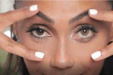 بالفيديو، خدع ماكياج سهلة لتكبير العيون وتصغيرها
