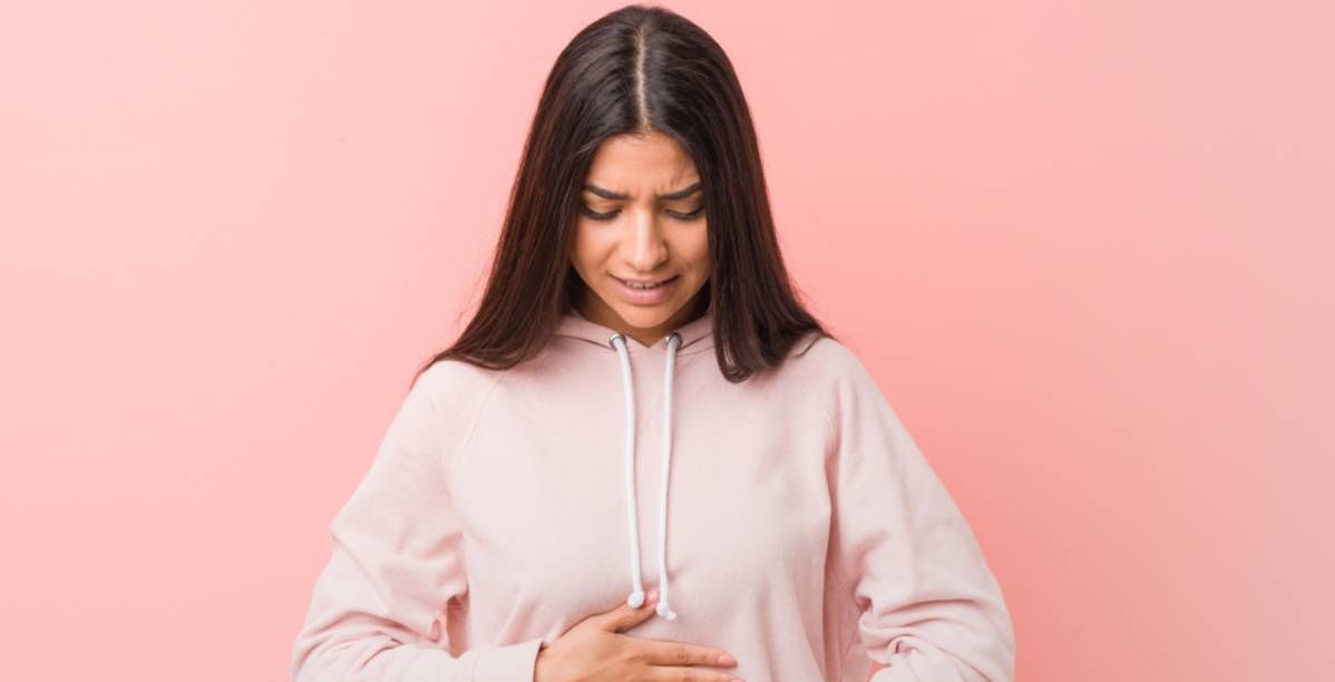 أسباب تأخر الدورة الشهرية مع ألم أسفل البطن والظهر