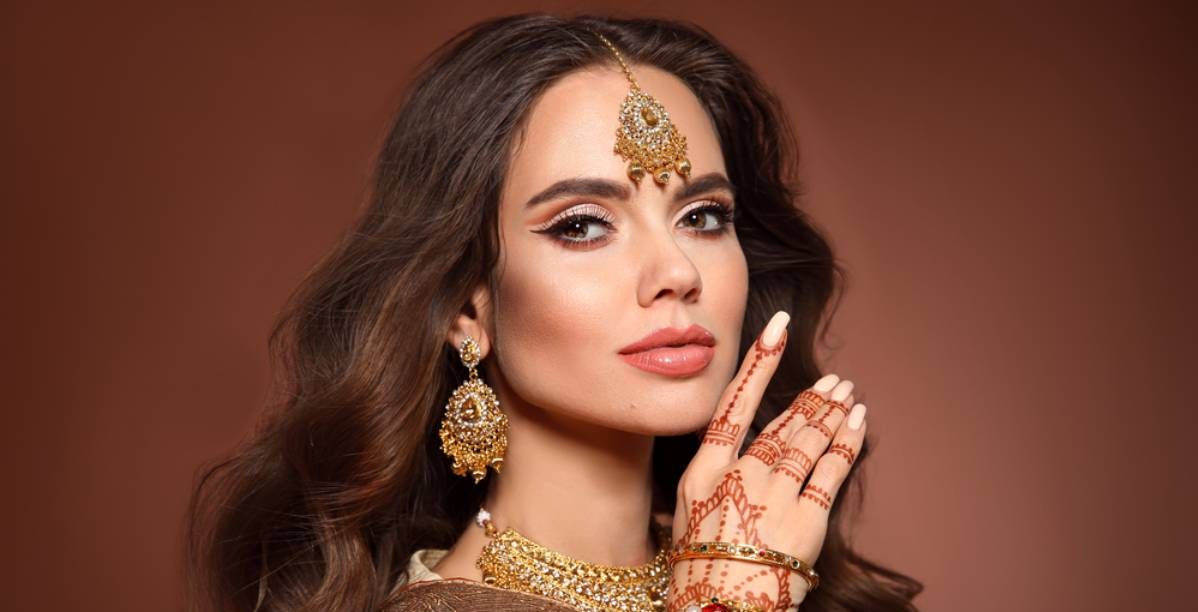 وضع الحناء على الشعر يومياً