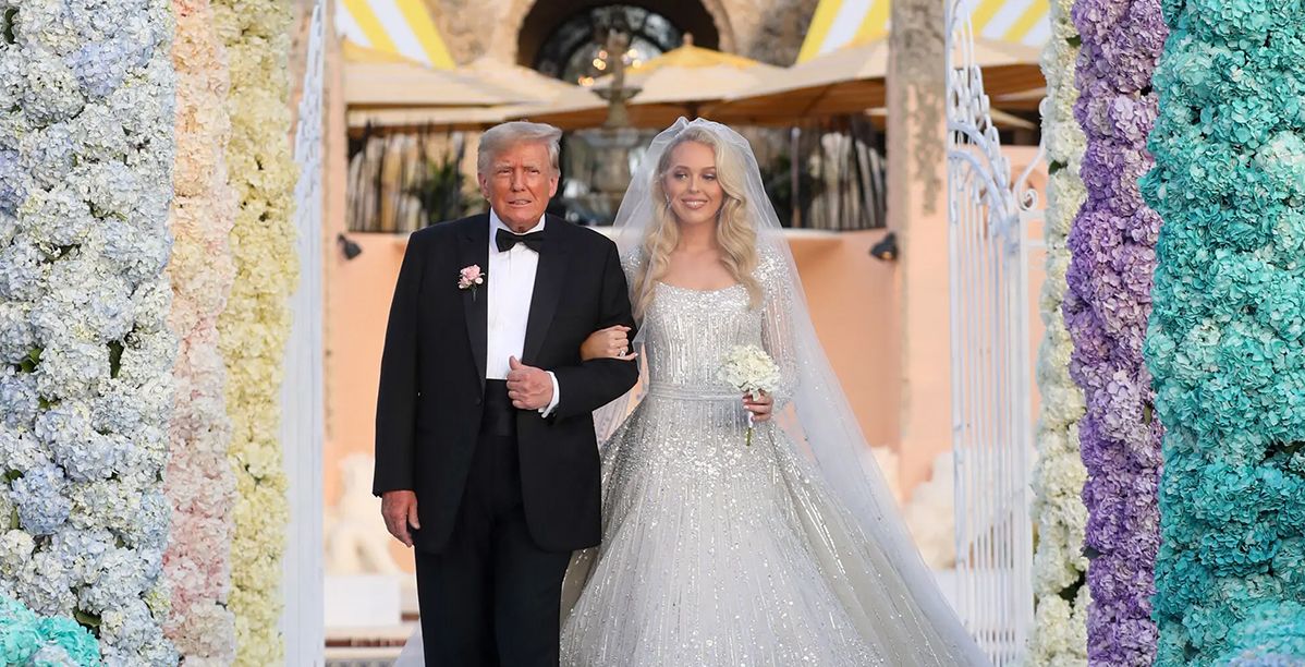 تيفاني ترامب في حفل زفافها بفستان ايلي صعب