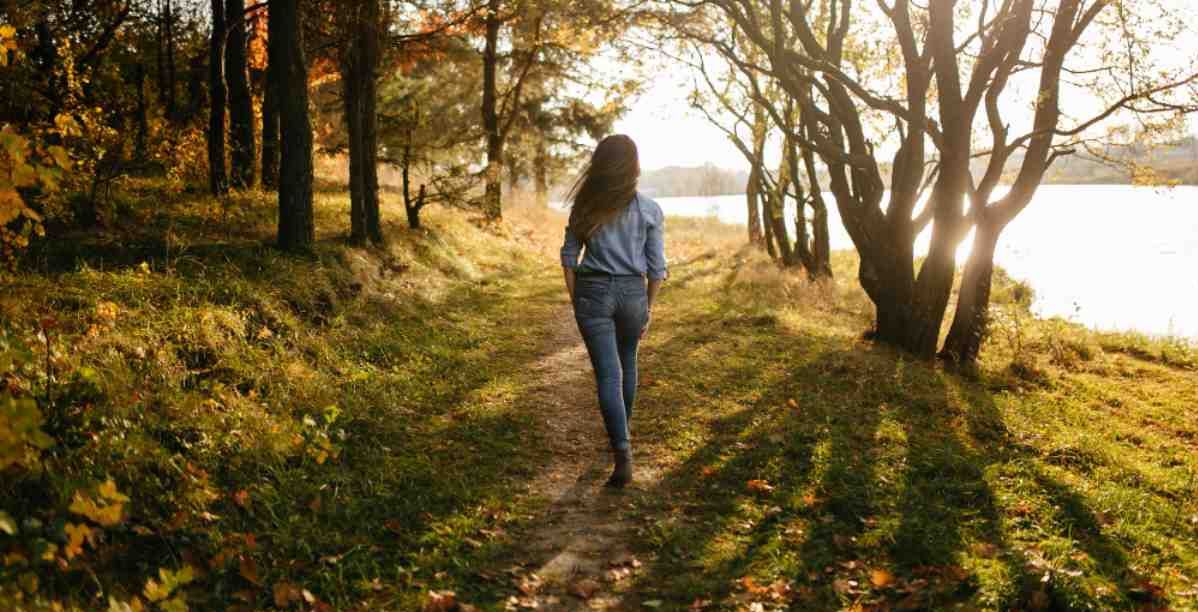 فوائد المشي قبل الفطور وتأثيره على صحتك